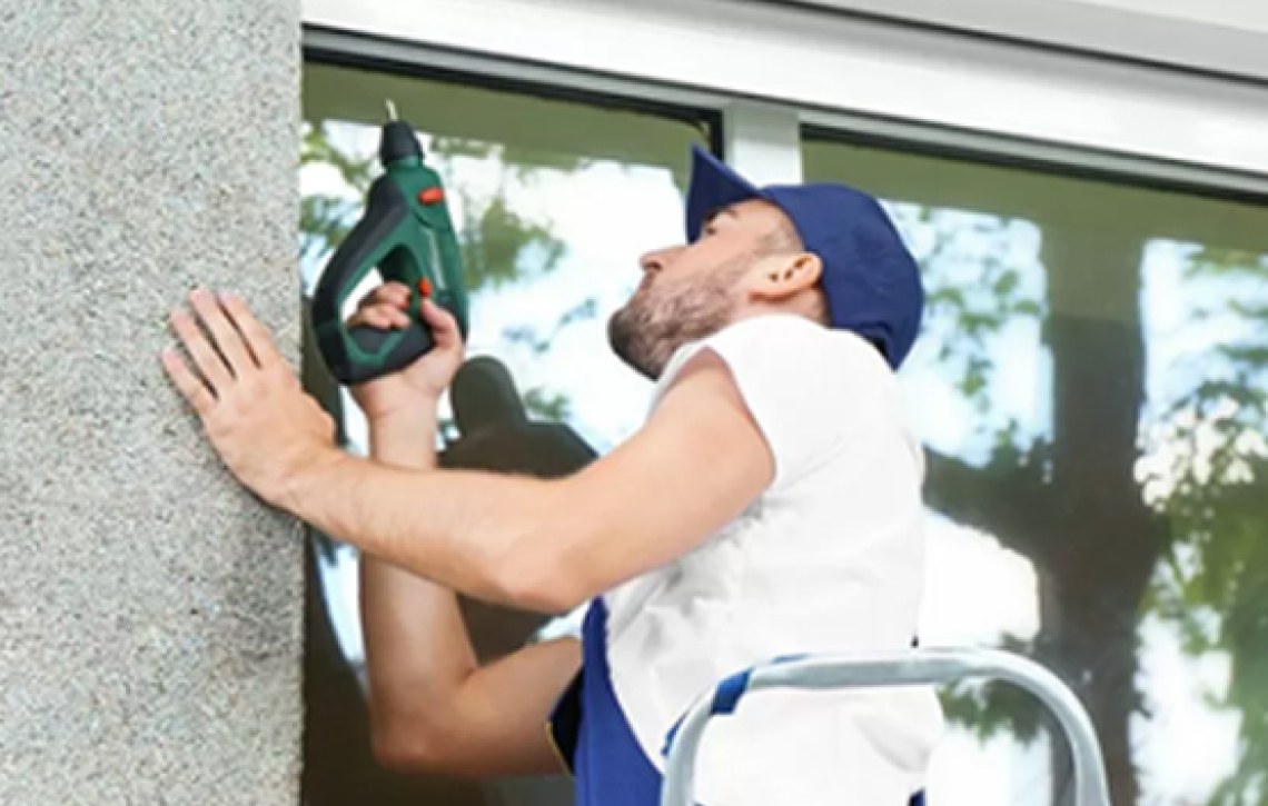 JANELAS INSTALADAS NO LIMITE COM IMÓVEL VIZINHO TÊM DE SER REMOVIDAS