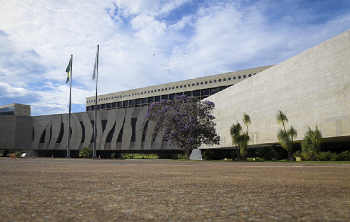 STJ: Cabe à Justiça do Trabalho julgar invasão de imóvel penhorado em execução